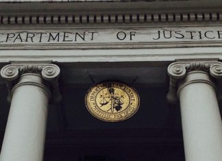 El Departamento de Justicia retoma casos de soborno internacional, pero reduce investigaciones tras pausa ordenada por Trump