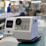 Detienen al cónsul de Bolivia en Barcelona por escándalo de compra de respiradores con sobreprecio