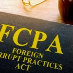 Fiscal de California desafía a Trump y anuncia que aplicará la FCPA a nivel estatal