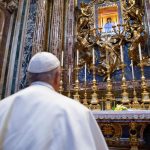 El papa crea un fondo para ayudar a afectados por crisis del Covid-19