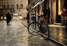 España desmantela red de venta de droga a domicilio que contaba con más de dos mil clientes