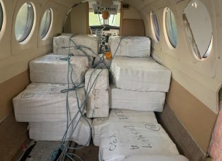 Honduras intercepta narcoavioneta procedente de Suramérica con 806 kilos de cocaína