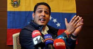 Diputado Olivares: Maduro discrimina a los venezolanos habilitando hospitales exclusivos para enchufados
