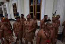 Régimen de Maduro le quitó a los indígenas el voto secreto, directo e individual