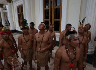 Régimen de Maduro le quitó a los indígenas el voto secreto, directo e individual