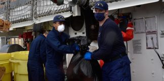 Guardia Costera de EEUU incautó millonario alijo de drogas en el mar Caribe