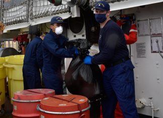 Guardia Costera de EEUU incautó millonario alijo de drogas en el mar Caribe