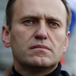 Alexei Navalny, el opositor ruso que estaba haciendo campaña contra Putin cuando fue envenenado