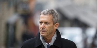 Magnate de la minería condenado a prisión en Suiza por sobornos en Guinea