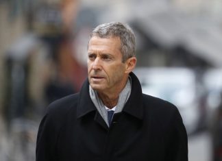 Magnate de la minería condenado a prisión en Suiza por sobornos en Guinea