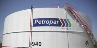 Paraguay dice que la crisis política en Venezuela impide saldar la deuda de Petropar con PDVSA