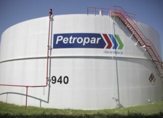 Paraguay dice que la crisis política en Venezuela impide saldar la deuda de Petropar con PDVSA