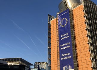 Comisión Europea planea lanzar nuevas medidas contra el blanqueo