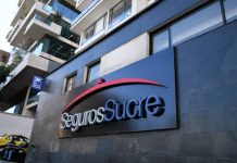 Sobornos de aseguradora de Ecuador fluyeron a través de bancos de EEUU