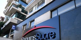 Sobornos de aseguradora de Ecuador fluyeron a través de bancos de EEUU