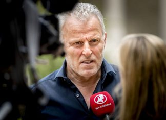 Muere periodista holandés experto en lucha contra el crimen tras sufrir atentado