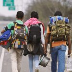 Informe de la UCAB: 21% de los migrantes venezolanos en 5 países sufre esclavitud