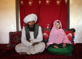 Crisis en Afganistán: Bebés de 20 días de edad están siendo entregadas en matrimonio para salvar las penurias económicas
