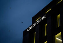 Credit Suisse solicita apoyo al Banco Central Suizo tras caída del 30% en sus acciones