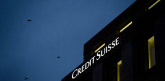 Credit Suisse solicita apoyo al Banco Central Suizo tras caída del 30% en sus acciones