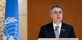 Suiza aplica las sanciones de la UE contra Rusia y congela los activos de Putin y su séquito