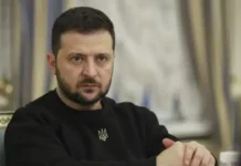 Zelenski destituye a varios altos cargos por corrupción