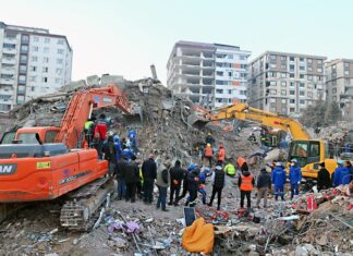 110 órdenes de detención en Turquía por construir con negligencia