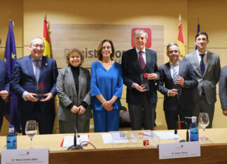 Reporteros en España premiados por su trabajo en casos de corrupción en Venezuela y Andorra