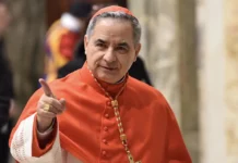 Cardenal Becciu, condenado por malversación, renuncia a participar en el Cónclave